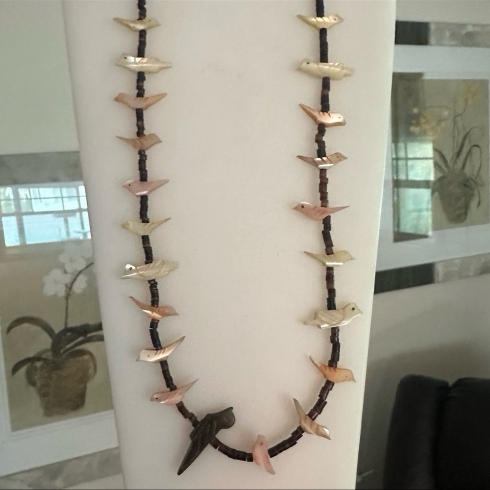 Zuni Oyster Shell Fetish Birds & Heishi Beads Necklace